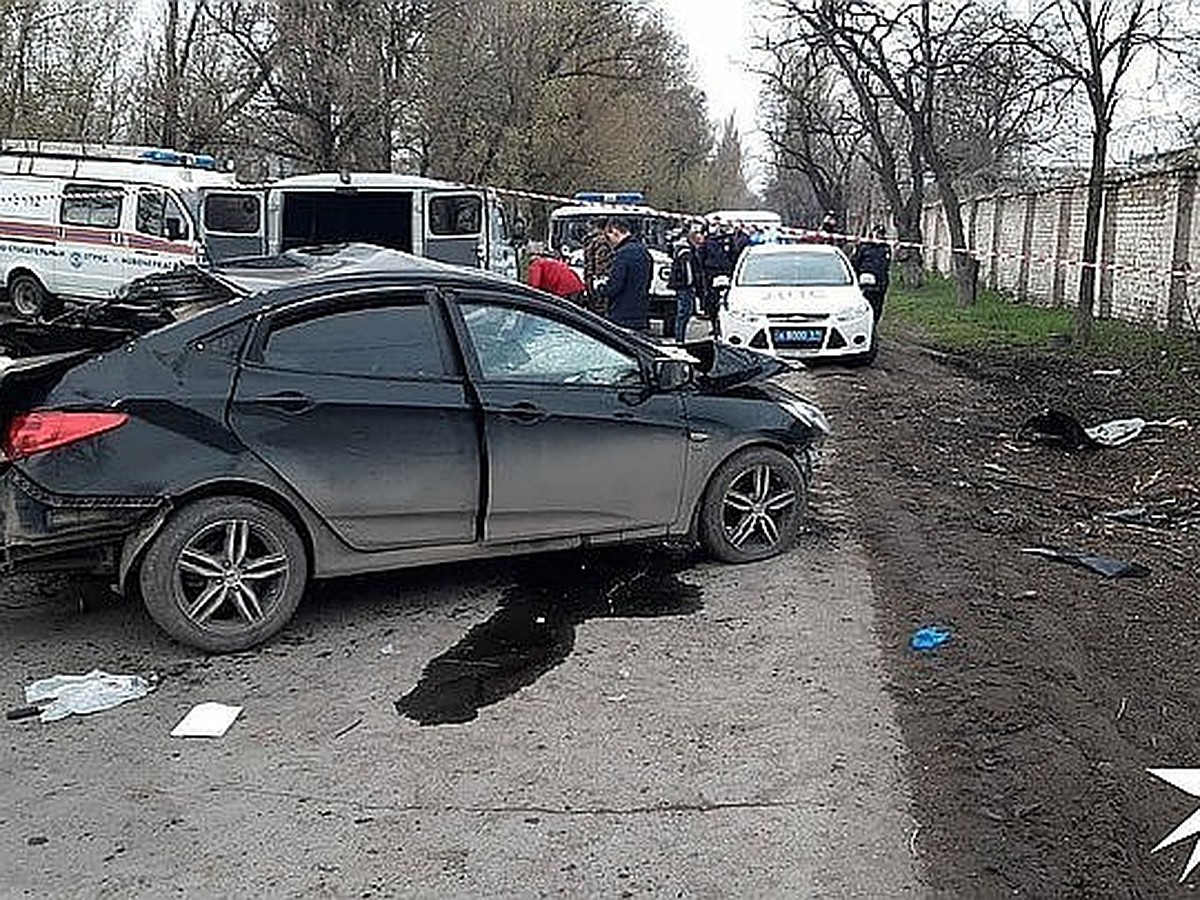 Были веселыми и честными»: друзья рассказали о пяти подростках, погибших в  ДТП в Новочеркасске - KP.RU