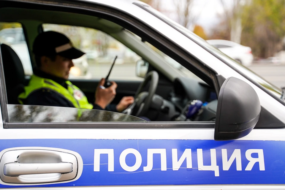 Полицейские выясняют, почему в Сызрани автомобиль поехал сам
