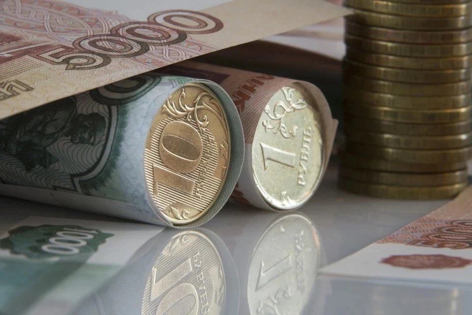 Аналитик спрогнозировал укрепление рубля и снижение курса доллара