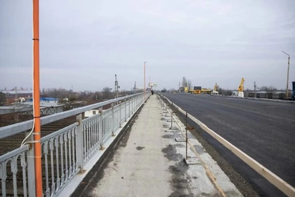 Мост на Малиновского откроют для автобусов и спецтранспорта. Фото: администрация Ростова.