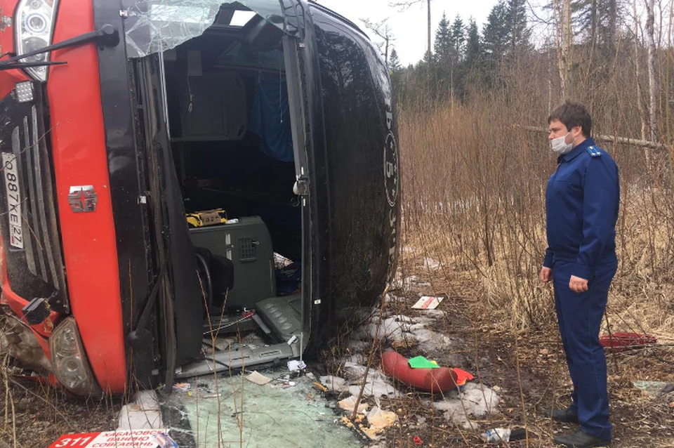 Четверо пассажиров получили тяжелые травмы