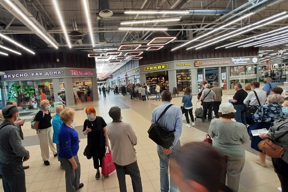 Петроэлектросбыт у метро гостиный двор