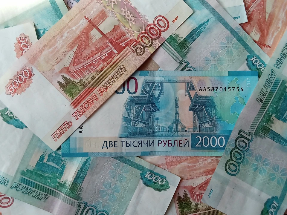 Доверчивая ноябрянка перевела мошенникам почти 2,5 миллиона рублей