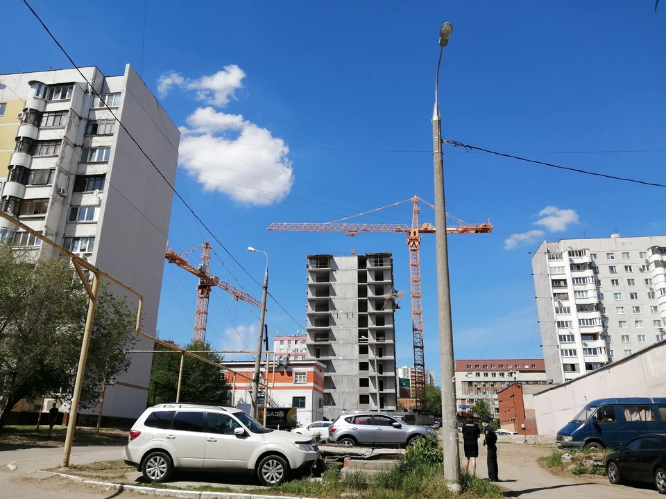 Микрорайон застроен плотно, но здесь появится еще три 32-этажки