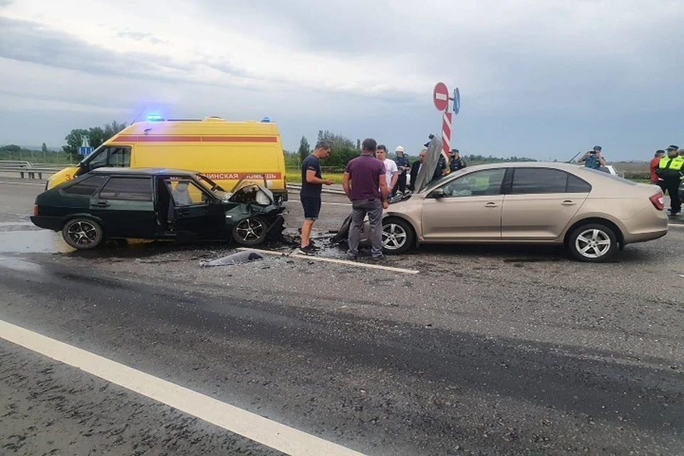 В массовой аварии пострадали водитель и два пассажира «ВАЗа» Фото: отдел пропаганды УГИБДД