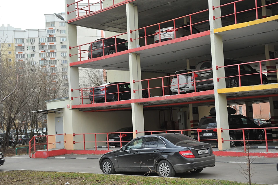 Сейчас жителям Москвы доступно для аренды 831 машино-место в девяти районах