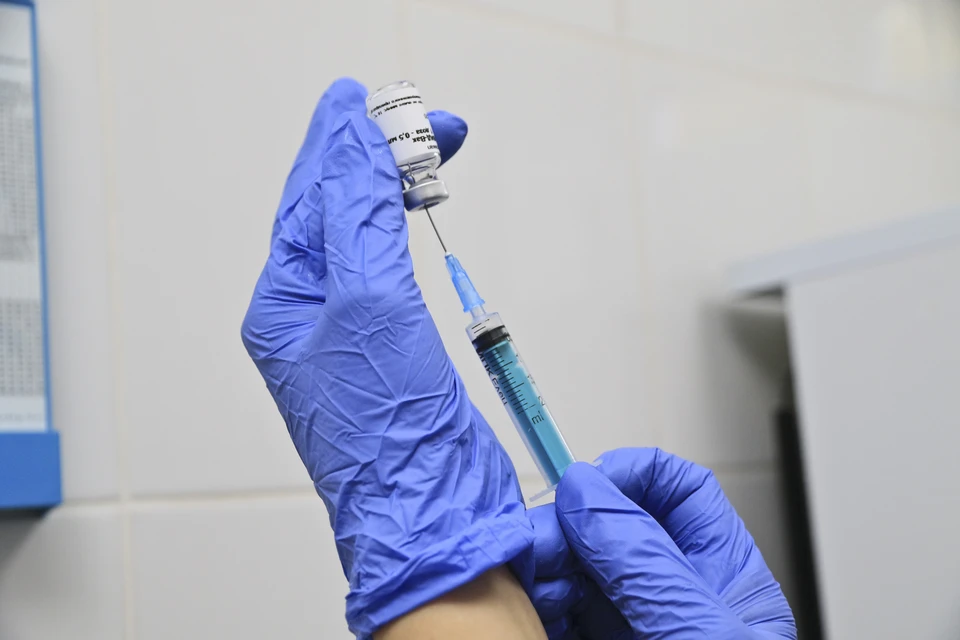 Законопроект о включении прививок от коронавируса в нацкалендарь внесен в Госдуму