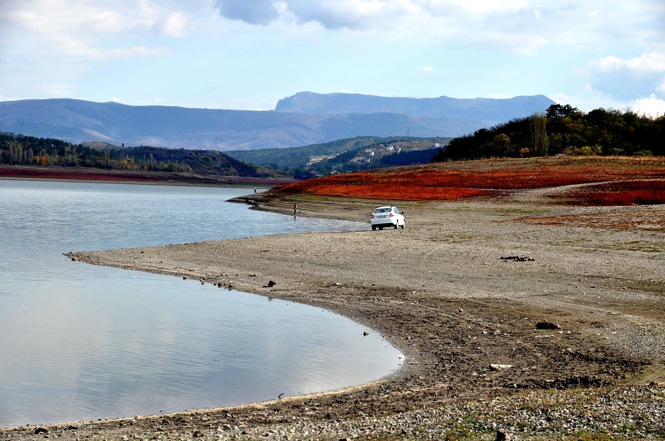 Симферопольское водохранилище критически обмелело в сентябре прошлого года