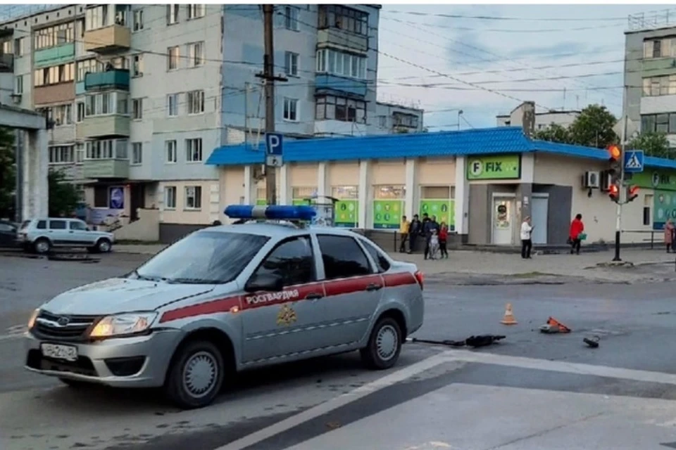 По факту ДТП в Новозыбкове с двумя школьниками на самокате завели уголовное дело. Фото: vk.com, "Тревожный Брянск".