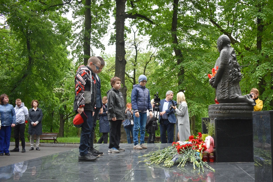 В Липецке почтили память погибших детей