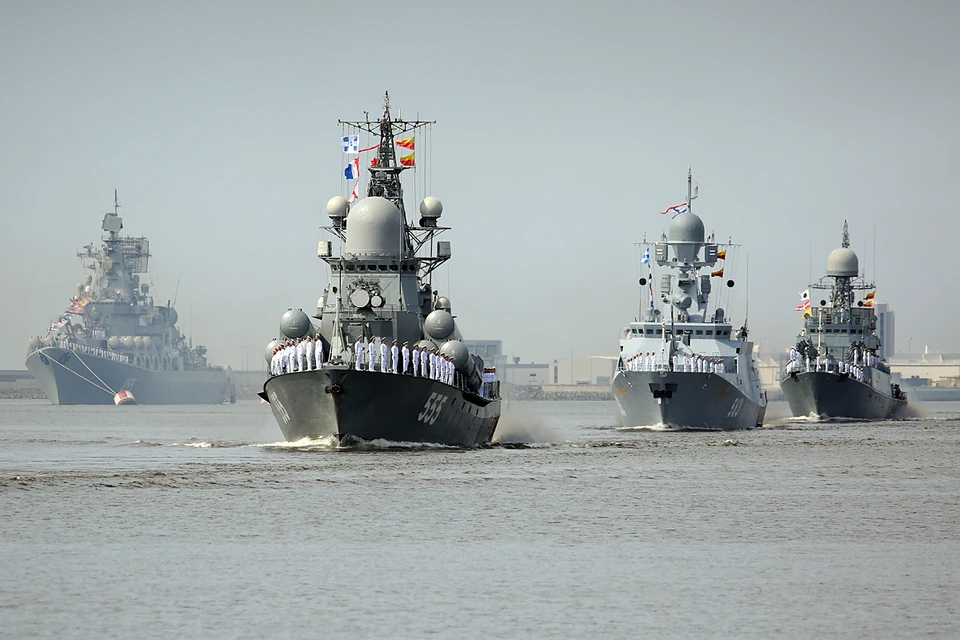 Юбилейный парад пройдёт в год 325-летия российского флота