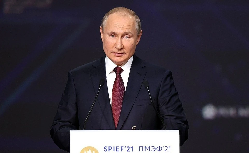 В таких регионах, как Москва, Татарстан и Санкт-Петербург власти давно вкладывают средства в инфраструктуру, отметил Путин kremlin.ru