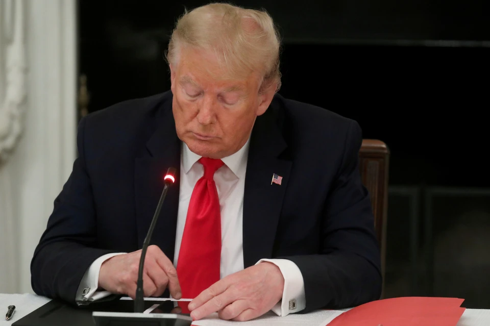 Блокировка аккаунтов Трампа в соцсетях не будет вечной