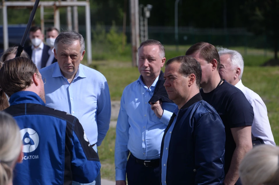 Дмитрий Медведев, Александр Беглов и Александр Дрозденко приехали на полигон "Красный Бор". Фото: gov.spb.ru