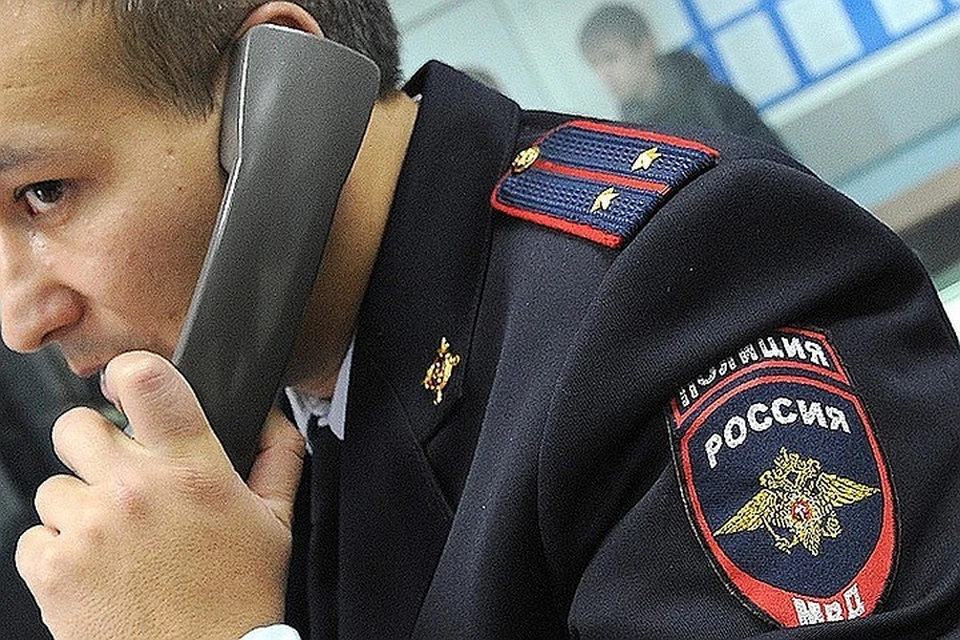 В аэропорту "Домодедово" задержали контрабандиста с 80 тыс. долларов