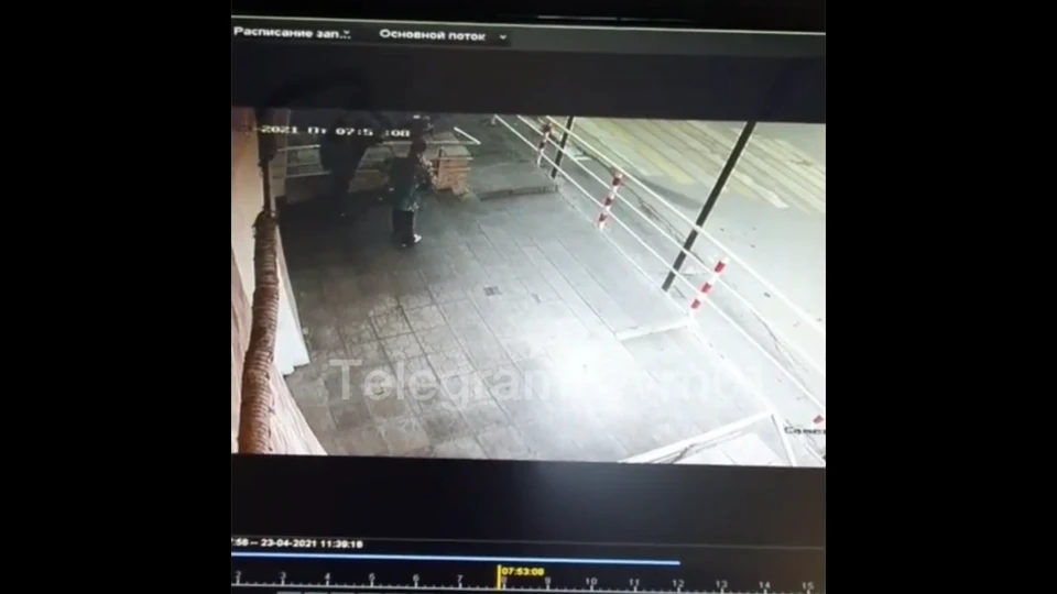 Часть инцидента попала на видео
