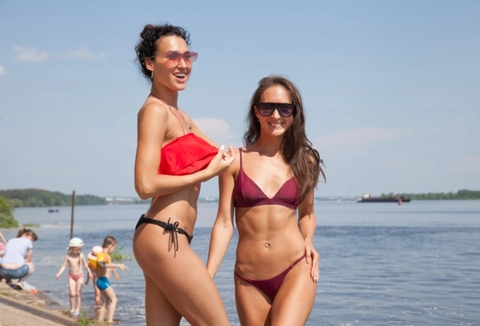 Некоторые волгоградцы уже успели открыть пляжный сезон.