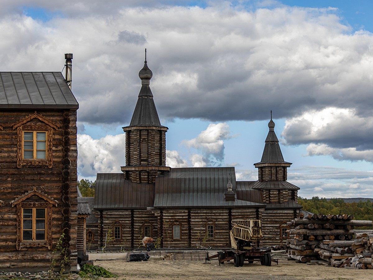 Бюджет вылетает в трубу