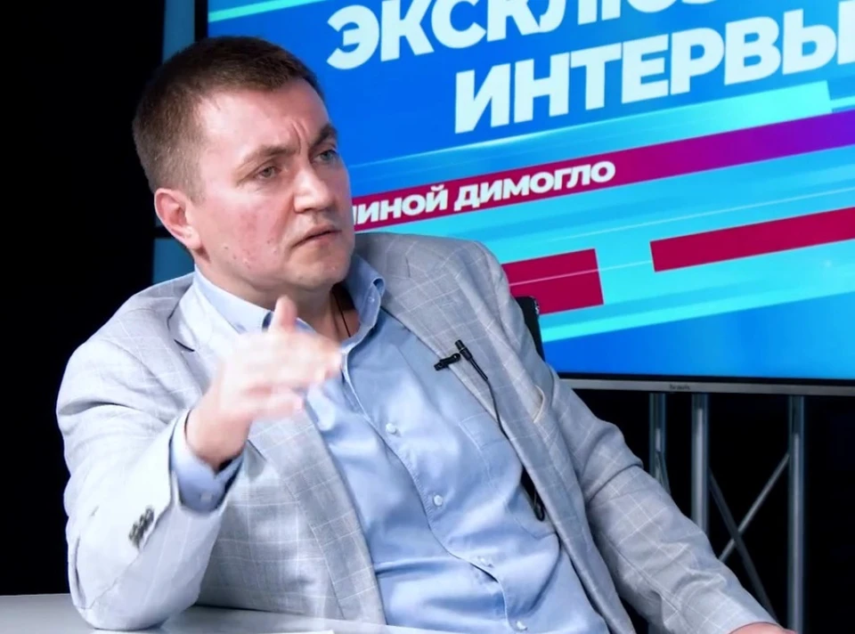Вячеслав Платон рассказал, что Майя Санду пытается создать иллюзию народной поддержи, используя фейковые аккаунты в социальной сети. Фото: скриншот видео