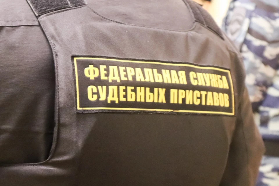 Приставам пришлось доставить больного в диспансер