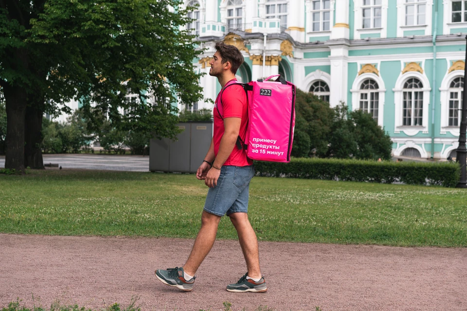 Доставить продукты могут за полчаса. Фото: пресс-служба "Самокат"