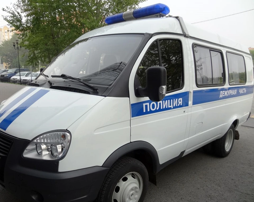 В Радужном мужчина обворовал летнее кафе, увезя холодильник, мангал и умывальник