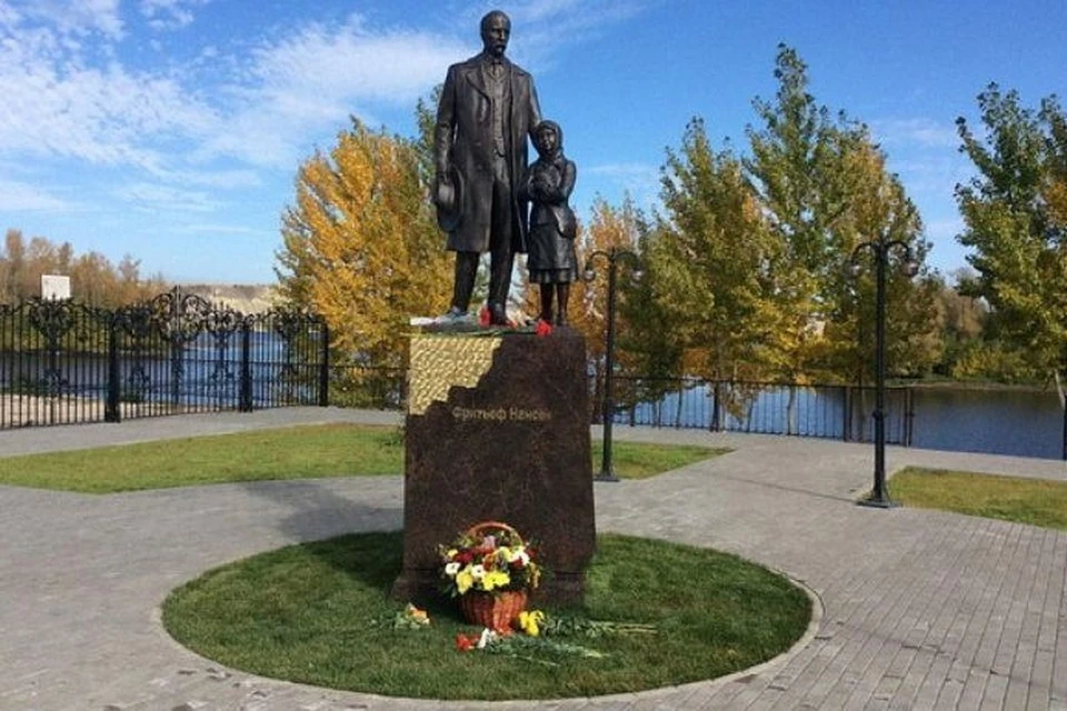 Такой памятник Нансену установлен в Саратовской области