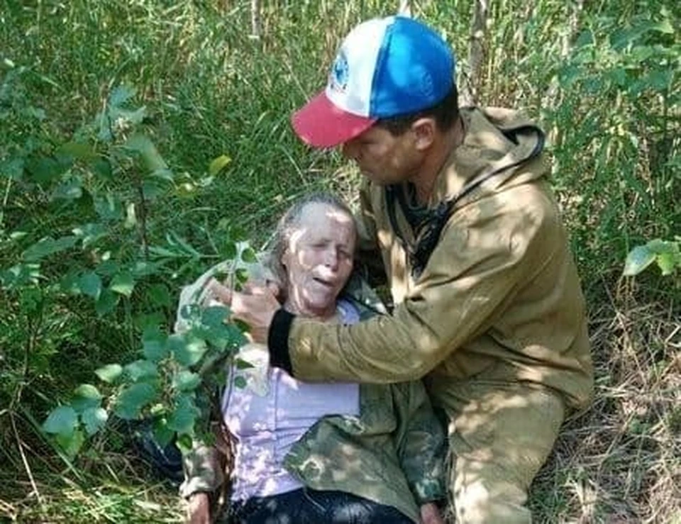 Пропавшую в лесах Сокольского района 81-летнюю пенсионерку нашли живой утром 10 июля