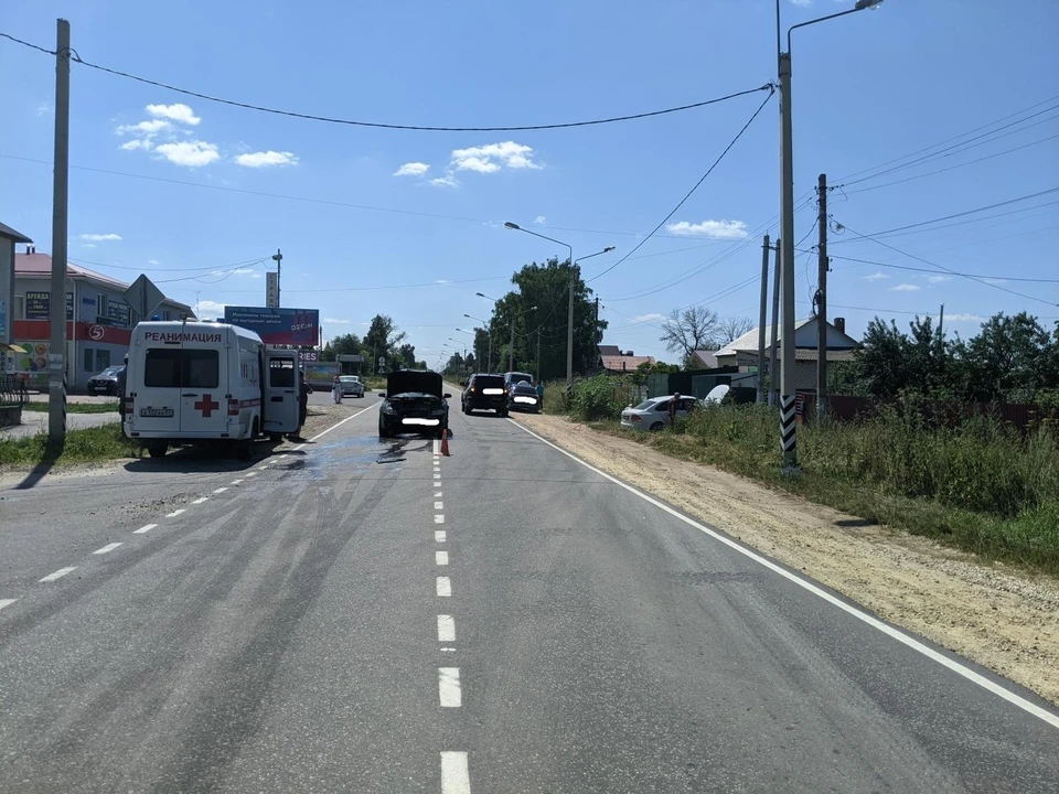 Водитель "Фольксвагена" травмировалась в ДТП