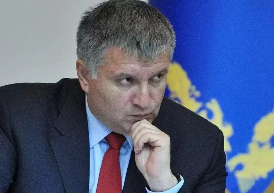 Аваков покинул должность главы МВД Украины из-за просьбы Зеленского.