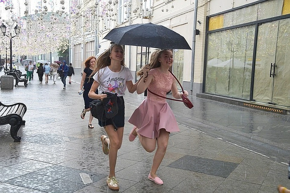 Москвичам пообещали похолодание и дожди