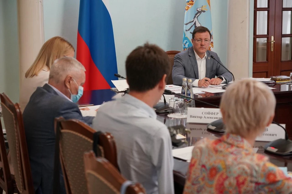 Губернатор встретился с обладателями президентских грантов