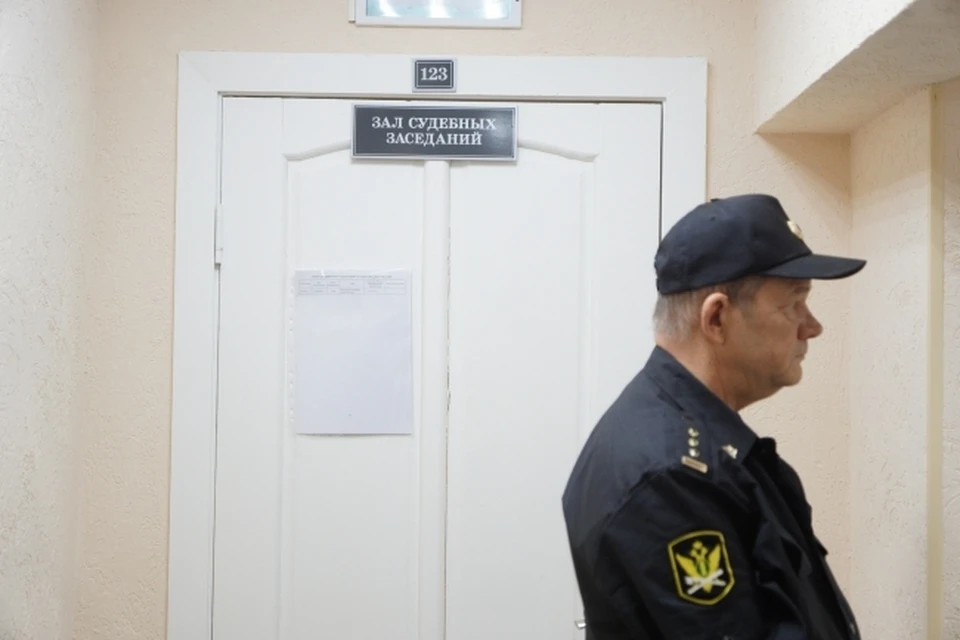 Омичи 8 месяцев подделывали элитный алкоголь.