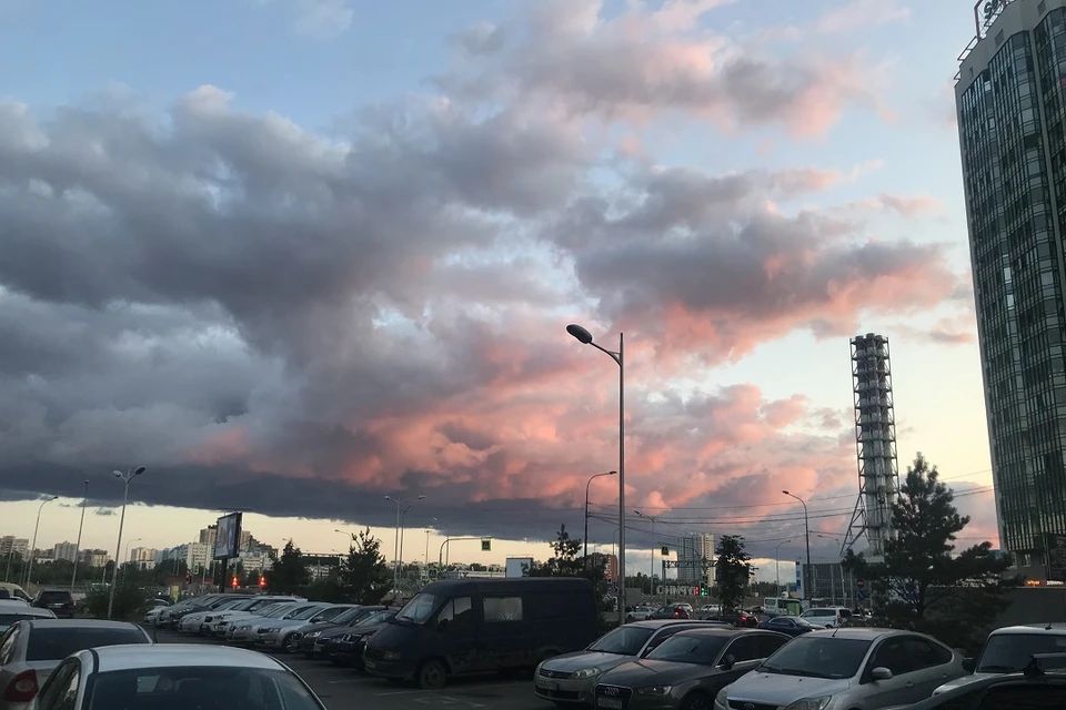 Низкое небо над Мурино.