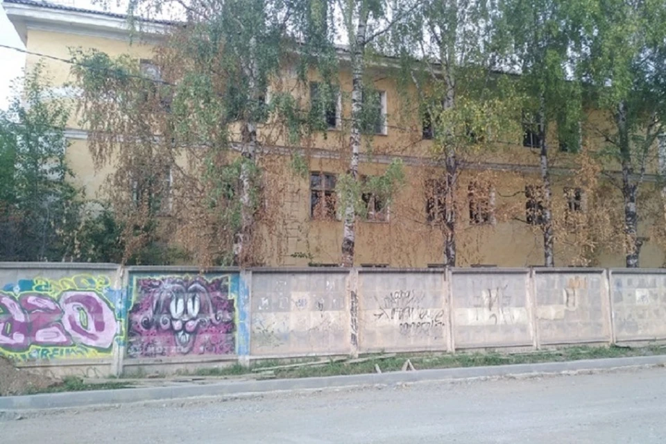 Заброшенные здания военного городка снесут Фото: TagilCity.ru