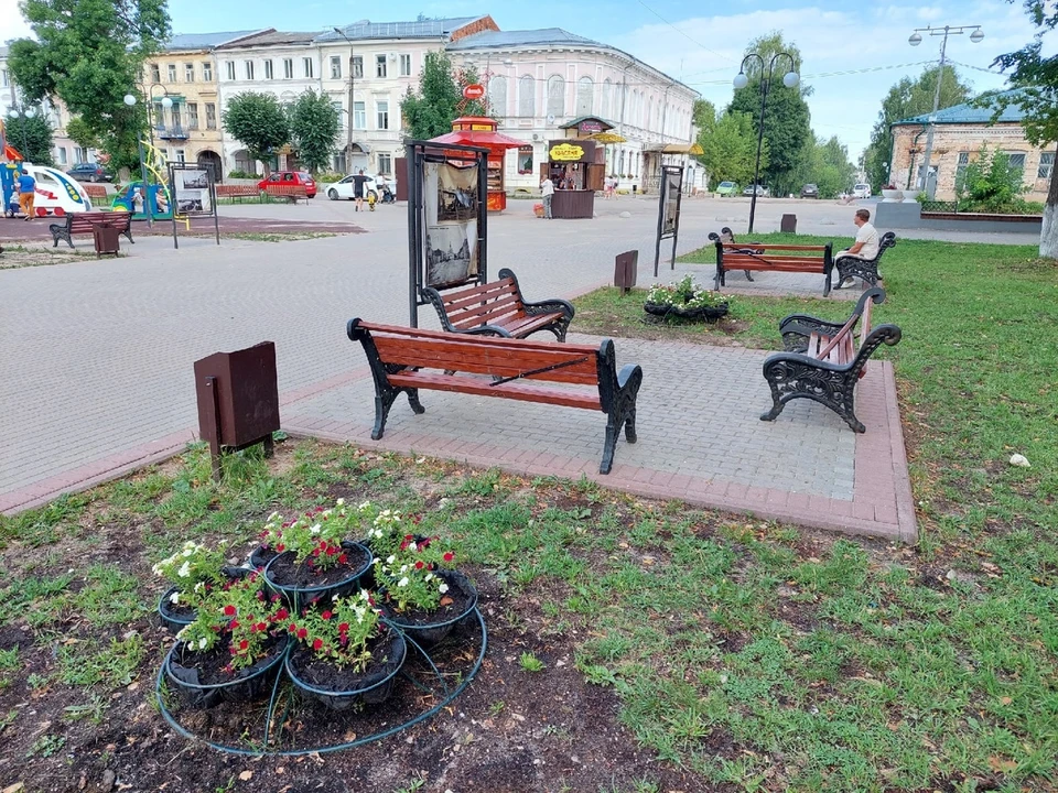 Вышний волочек парк. Парк Текстильщиков Вышний Волочек. Парк в Вышнем Волочке. Набережная Вышний Волочек 2022. Вышний Волочек аллея героев.