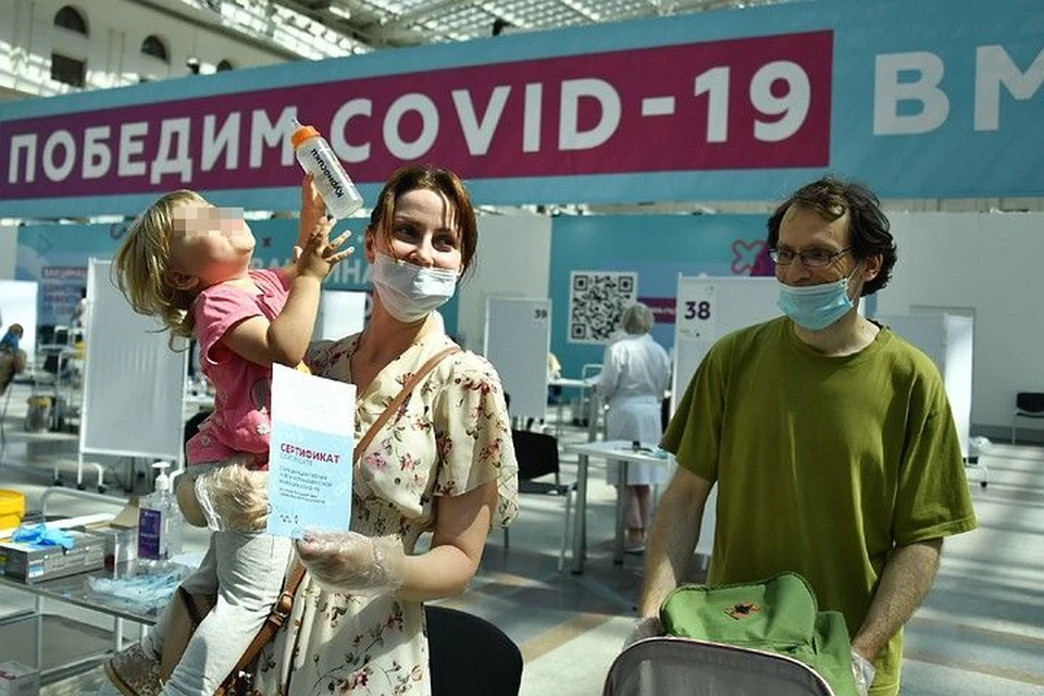 В России идут испытания вакцины на детях, но самых маленьких вряд ли начнут прививать в ближайшее время.