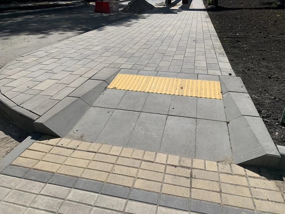 На тротуарах появились принципиально новые пандусы