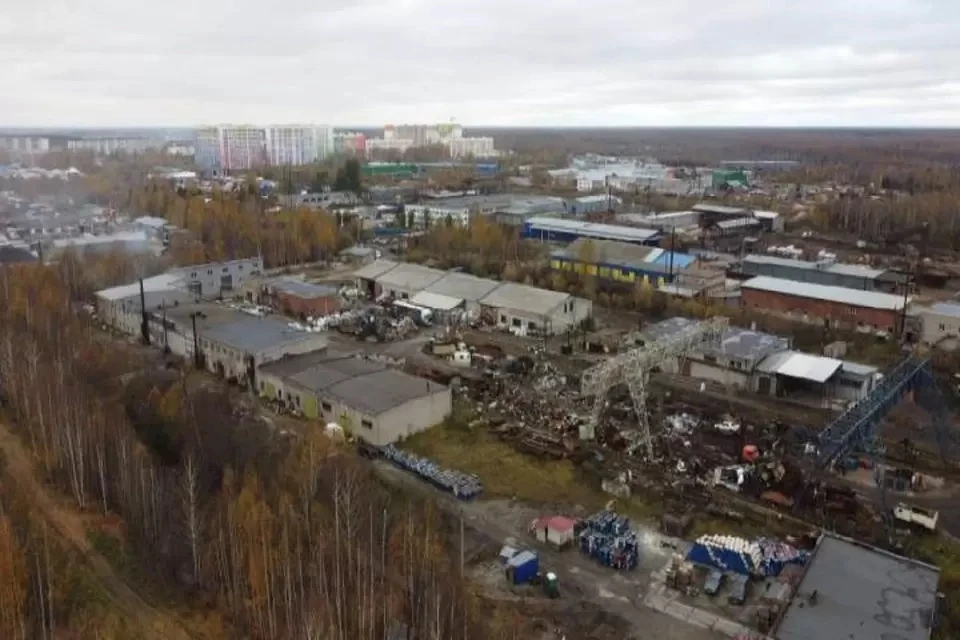 На неприятные запахи и загрязненность воздуха жители Озерков жалуются уже очень давно. Фото: admkirov.ru
