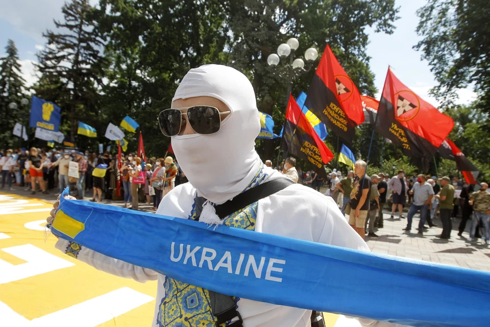 У украинских националистов непомерные амбиции.