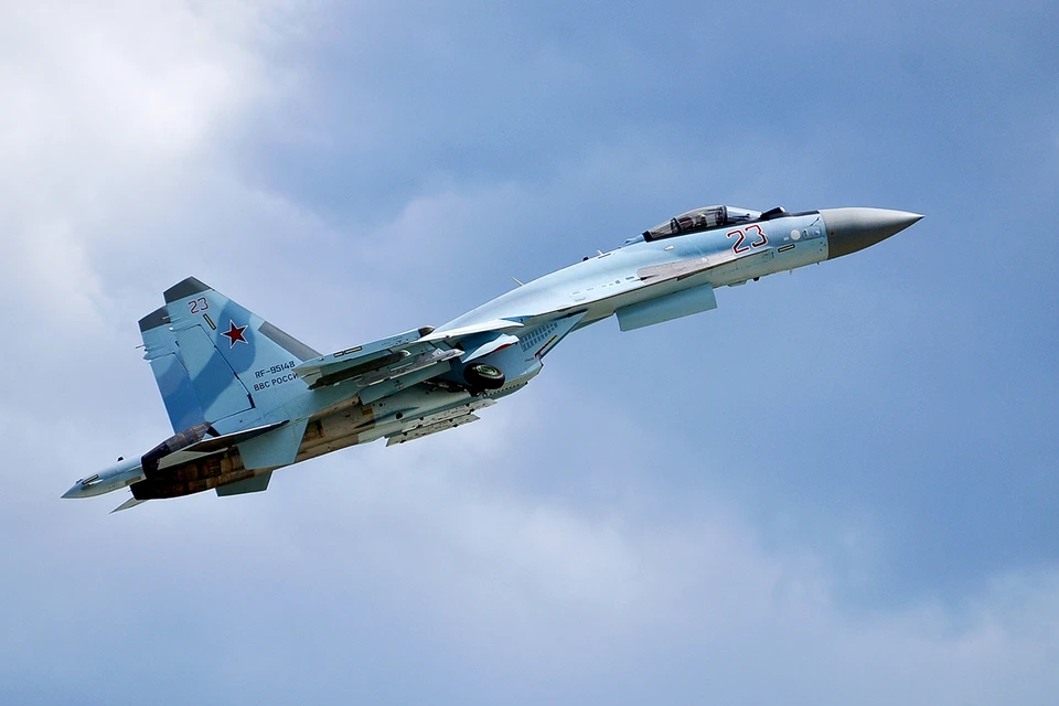 Причиной крушения Су-35 в Охотском море стал отказ двигателя.