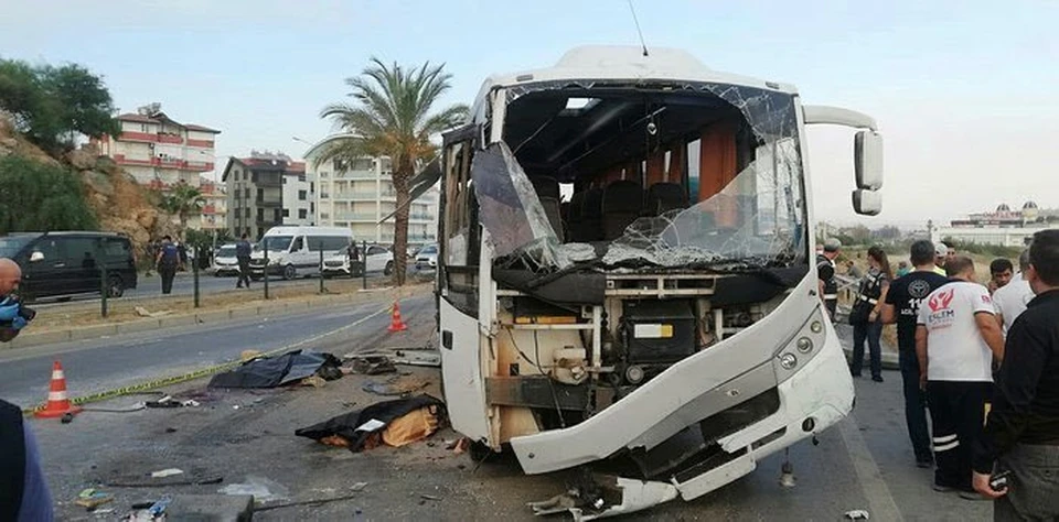 В Турции в аварию попал автобус с туристами