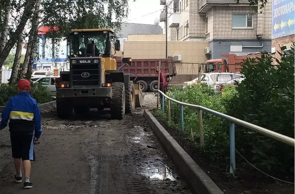 Работы во всех домах планируется завершить до 1 октября этого года.