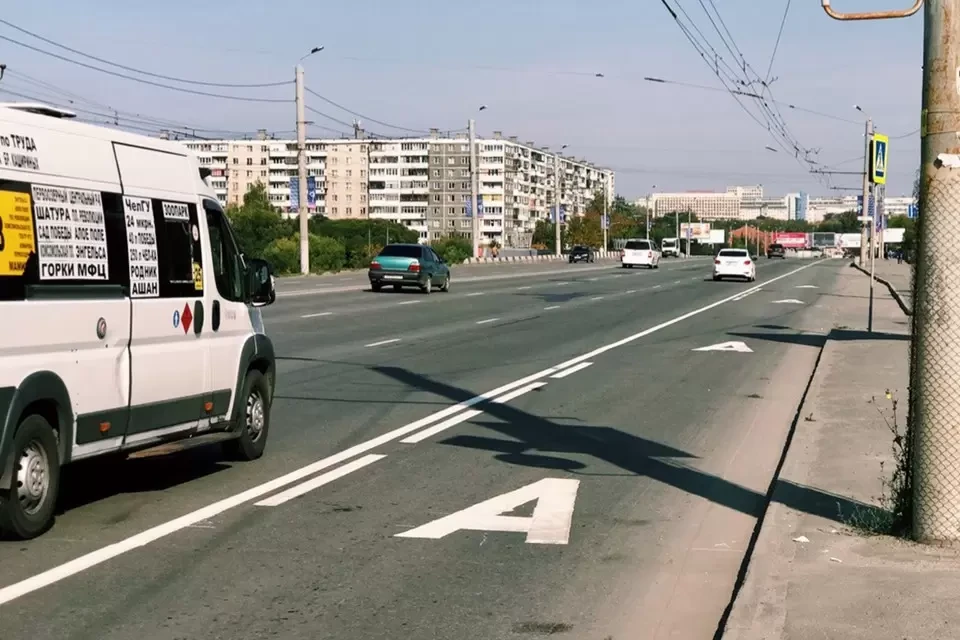 Выделенные полосы позволят автобусам и троллейбусам получить приоритет движения. Фото: «Челябинский урбанист» / vk.com