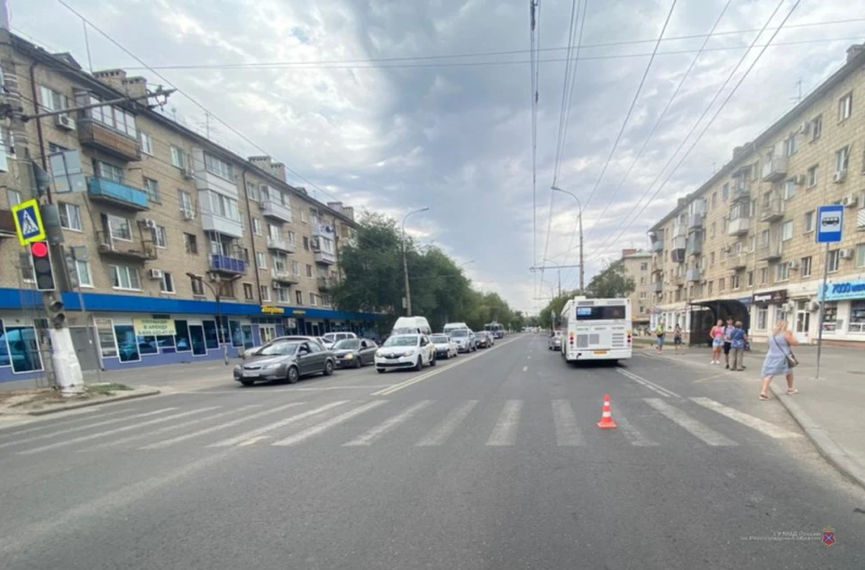 Автобус компании "ВАП" сбил школьницу в Волгограде. Фото: ГУ МВД России по Волгоградской области