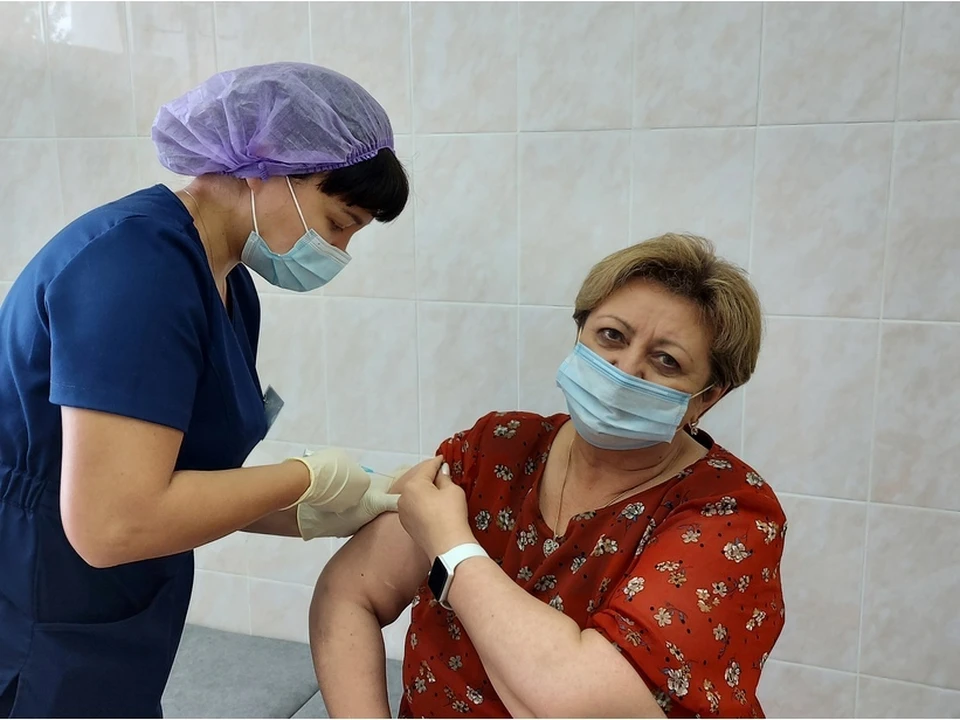 Ямальские врачи первыми начали ревакцинацию от коронавируса Фото: Администрация Пуровского района