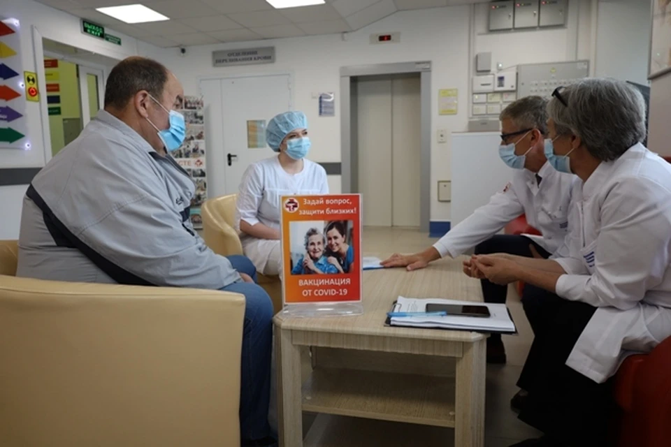 В Советской районной больнице продолжается вакцинация от коронавируса Фото: Департамент здравоохранения ХМАО-Югры