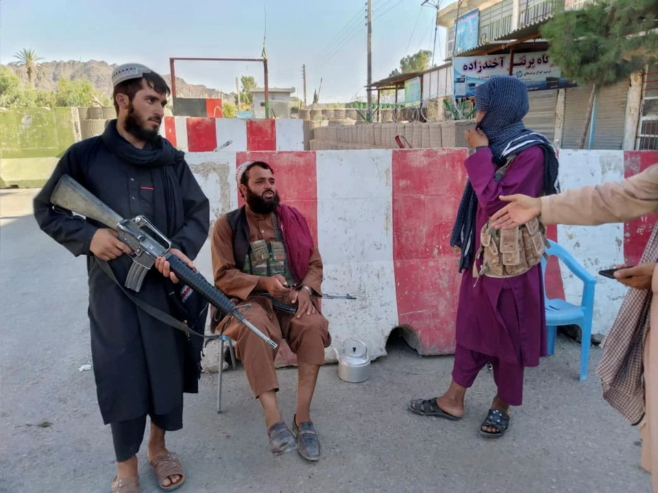 Талибы* объявили амнистию правительственных чиновников Афганистана