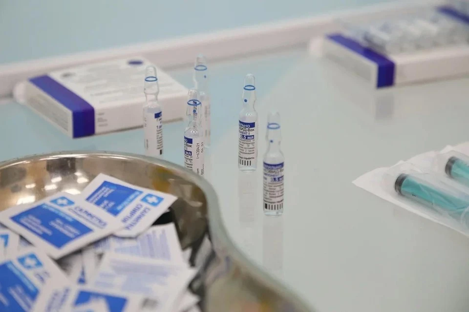 Попова заявила о скором выпуске пятой российской вакцины от коронавируса