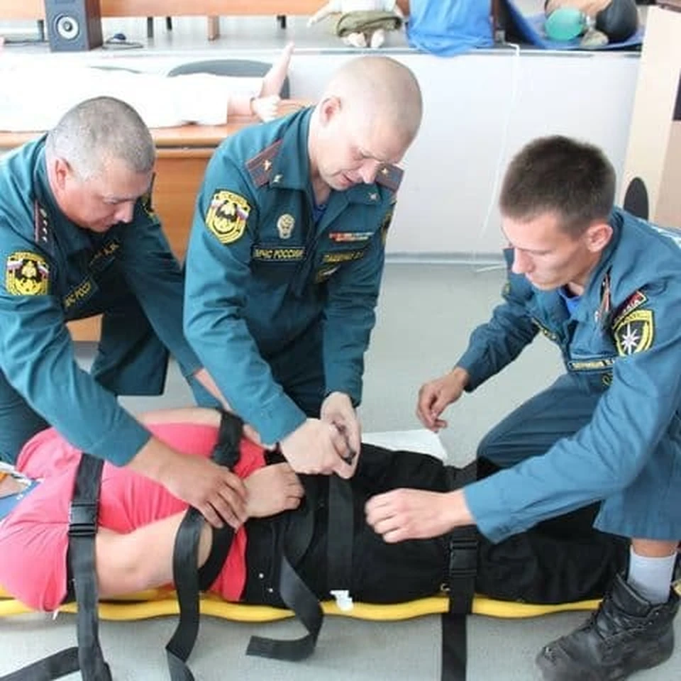 Оказать помощь пострадавшим до приезда медиков - целая наука.